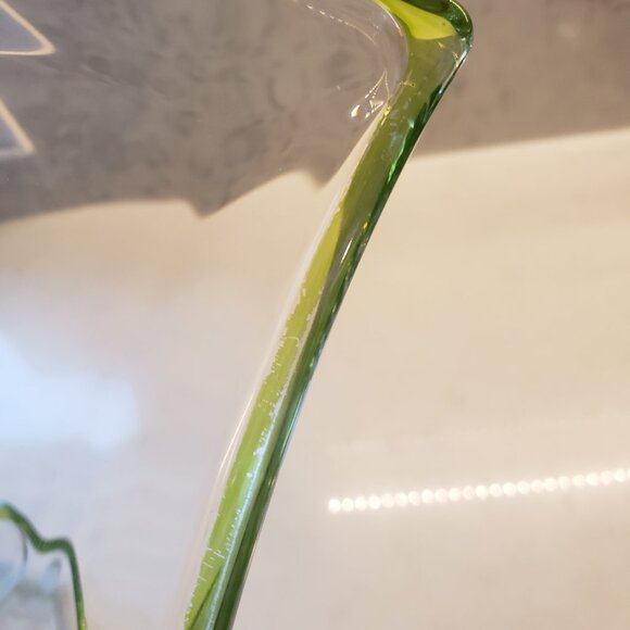 Green accented glass dishes - Picture 6 of 6